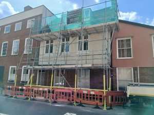 commercial roofer